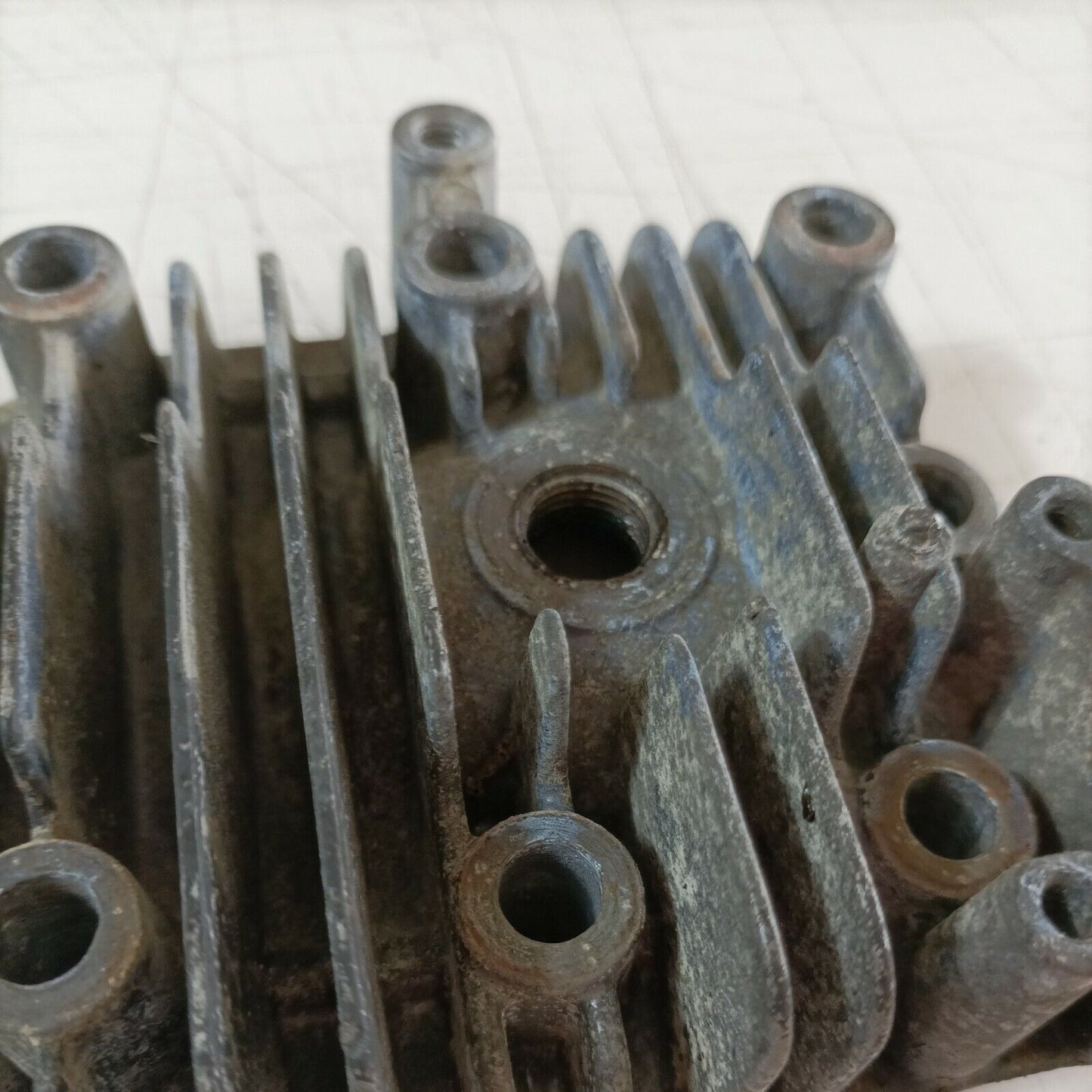 TESTATA CILINDRO PER BRIGGS & STRATTON XC 09d02 2954 b1 06112921 ricambi usati