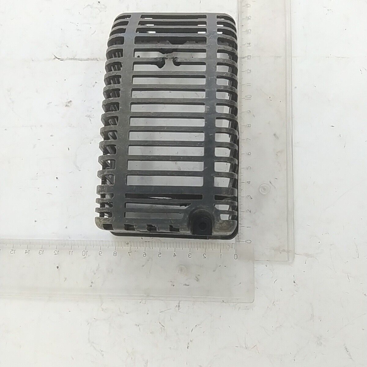 Ricambio COPERCHIO MARMITTA usato per decespugliatore Komatsu ZENOAH G4K