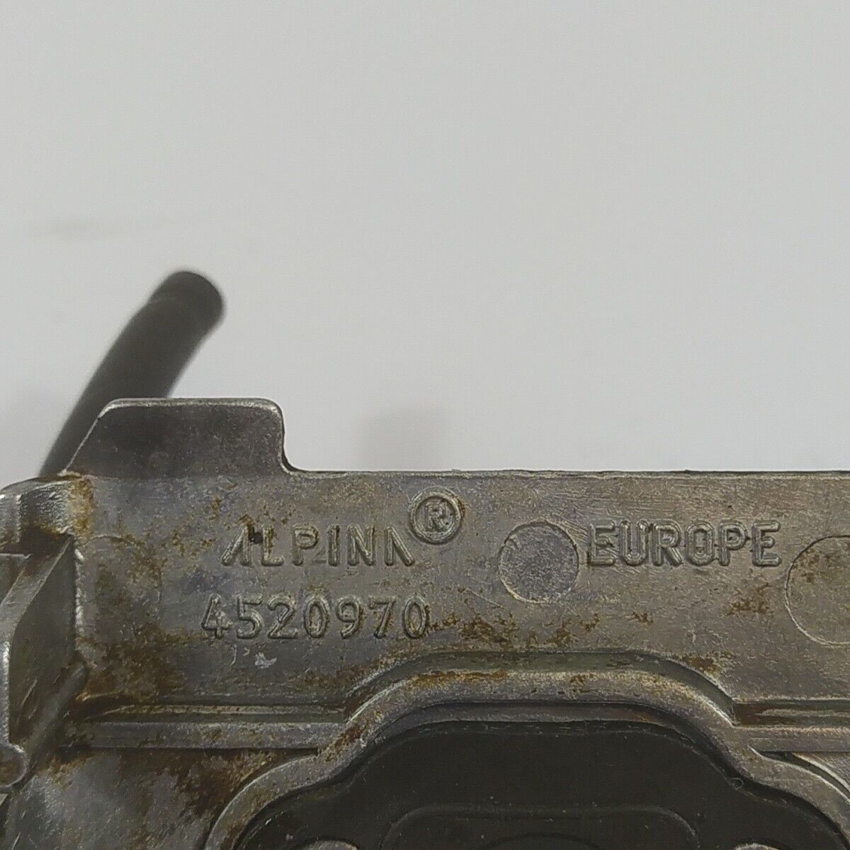 ricambio per motosega CASTOR ALPINA 450 FLANGIA COLLETTORE CARBURATORE usato