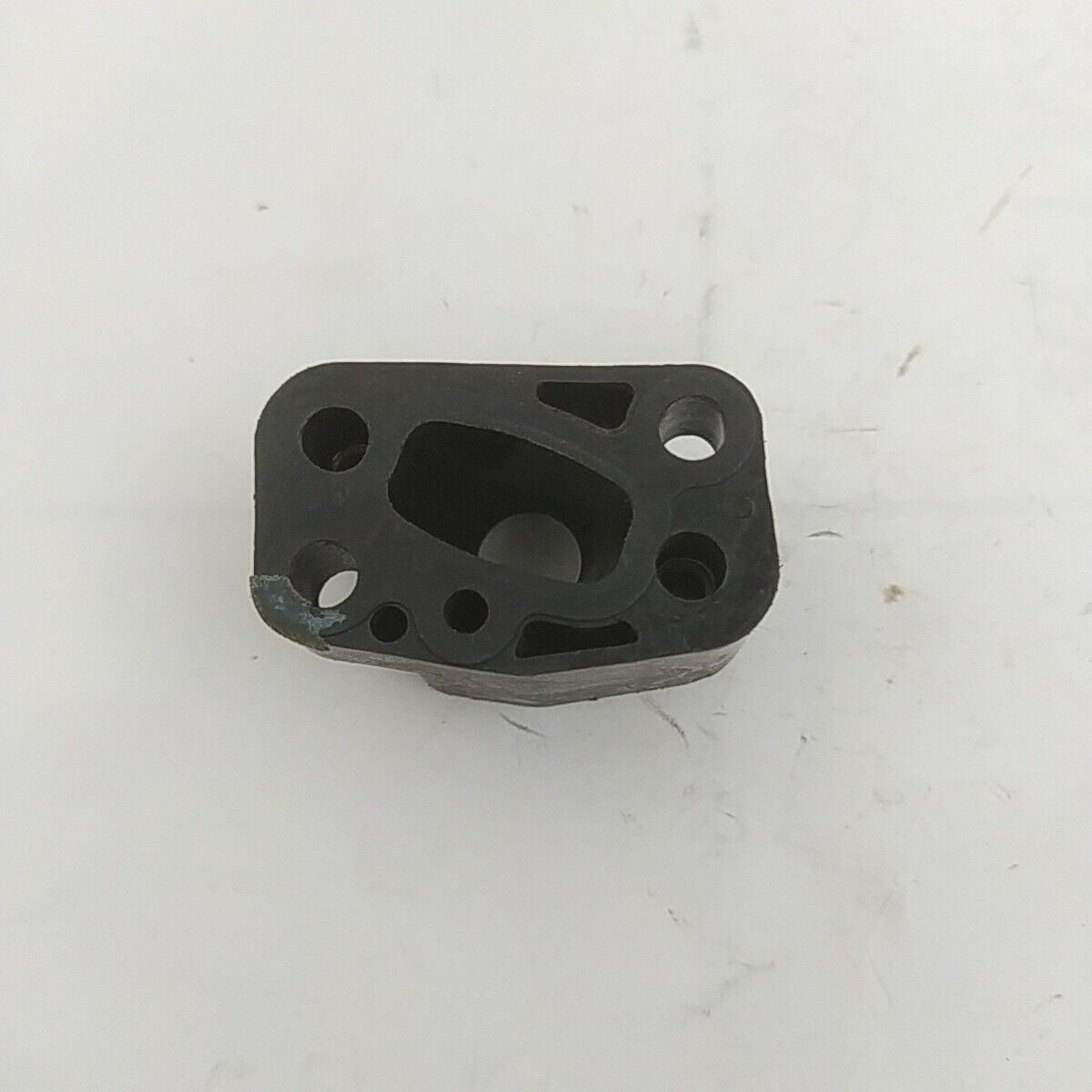 Ricambio FLANGIA COLLETTORE carburatore usato per decespugliatore MARUYAMA E 42