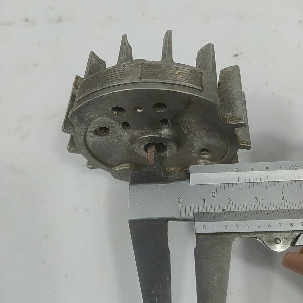 MOTOSEGA ZENOAH G 2000 t VOLANO magnete DI AVVIAMENTO accensione  UK 08001 usato