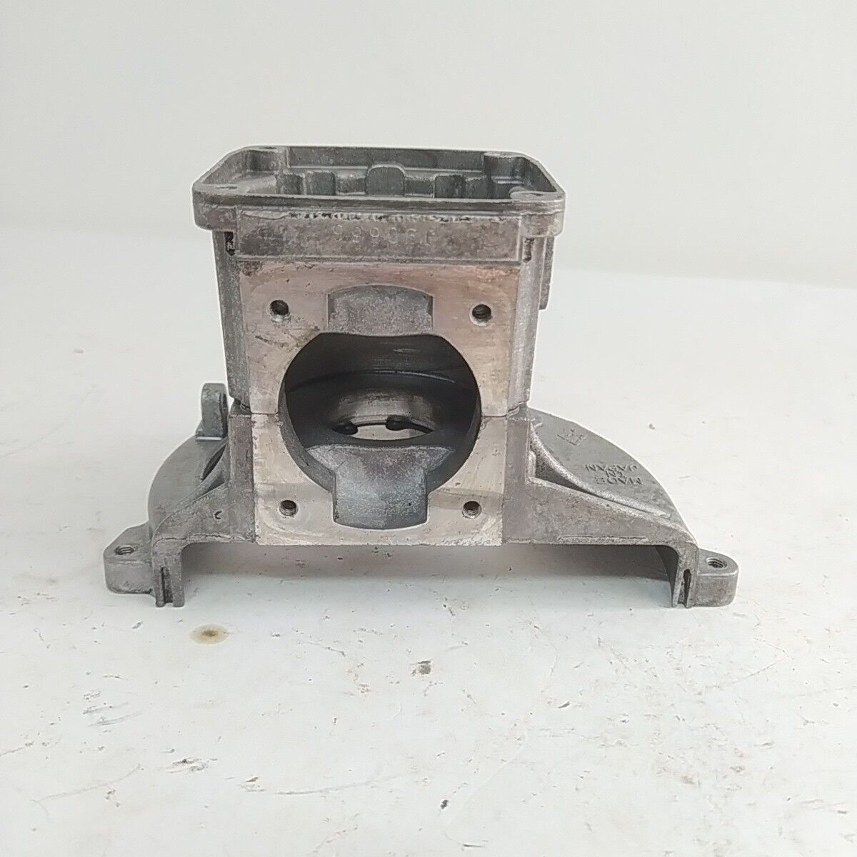 Ricambio CARTER BASAMENTO cilindro usato per decespugliatore MARUYAMA 420 42