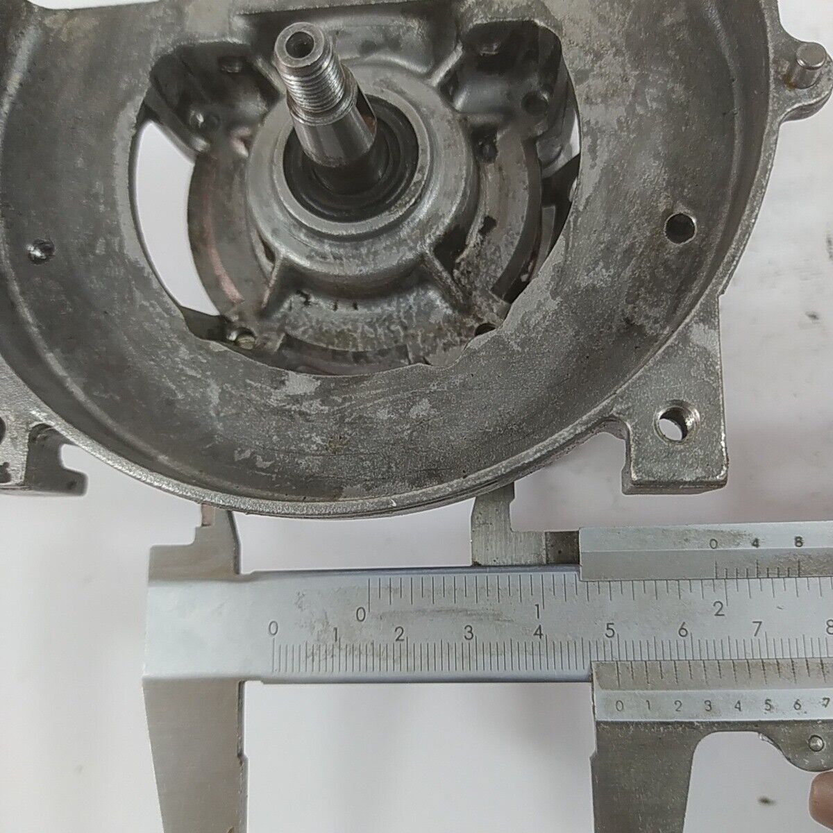 ricambio BASAMENTO CILINDRO ALBERO MOTORE usato decespugliatore KAWASAKI TD 33