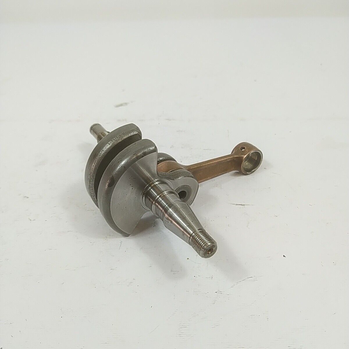 Ricambio ALBERO MOTORE ORIGINALE per motosega CASTOR CP 700 usato