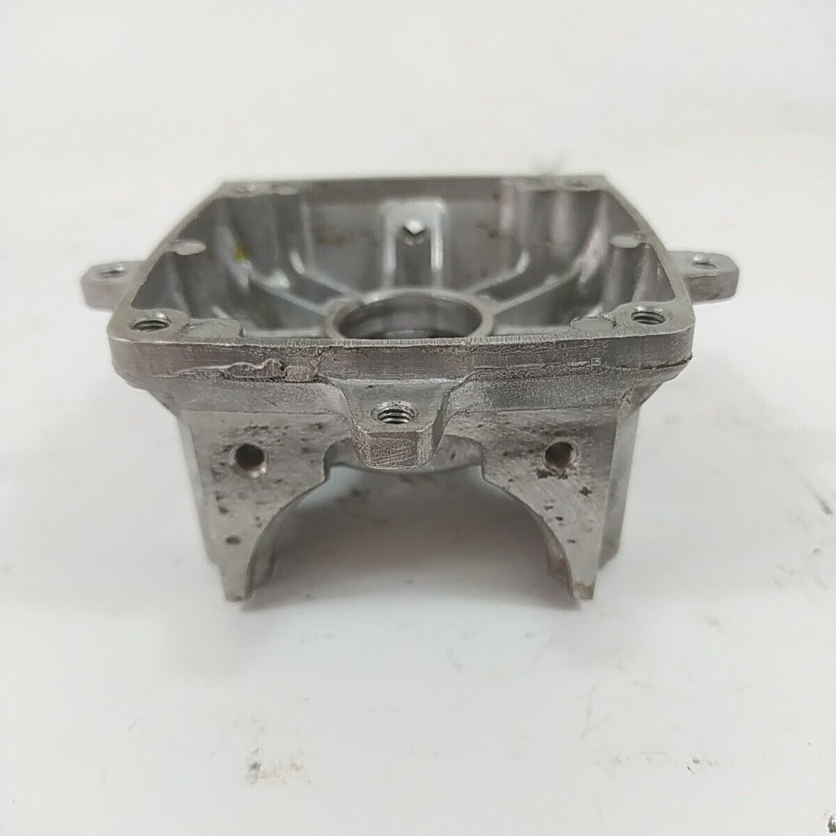 Ricambio CARTER BASAMENTO CILINDRO usato per decespugliatore Komatsu ZENOAH G4K