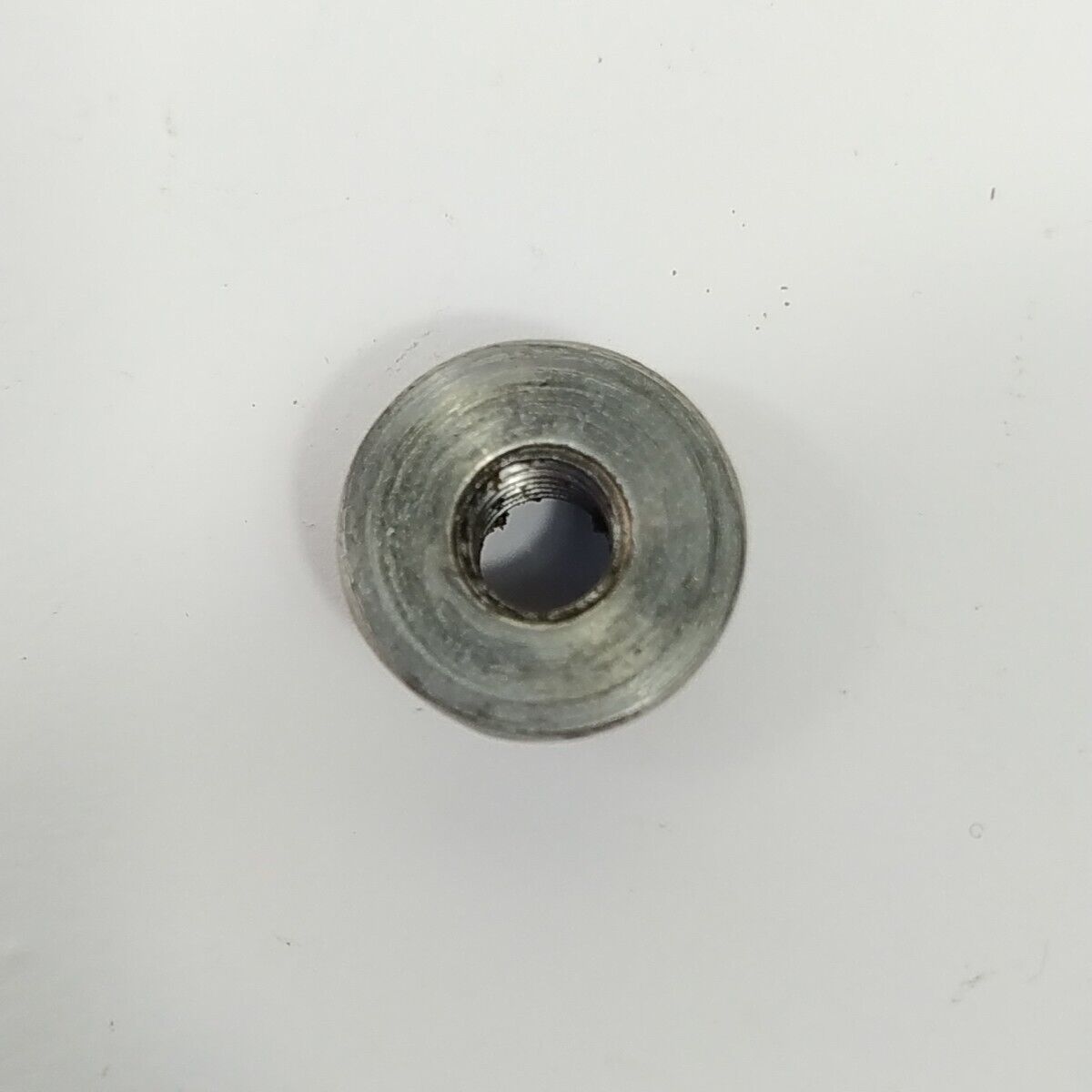 Ricambio usato DADO DADI BARRA CATENA  lama catena per motosega DOLMAR 116 si