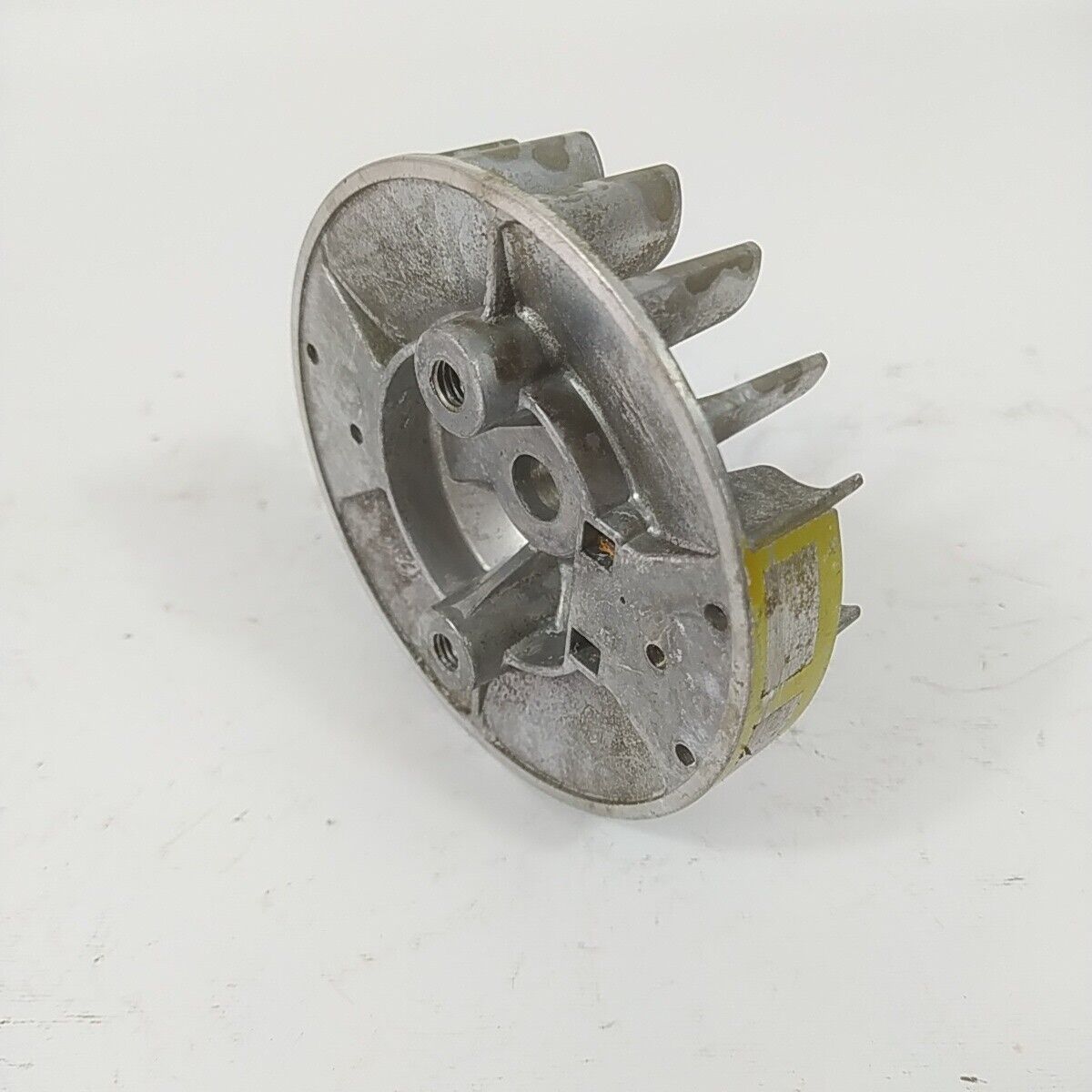 Ricambio VOLANO MAGNETICO DI AVVIAMENTO per decespugliatore TANAKA 501 ik usato