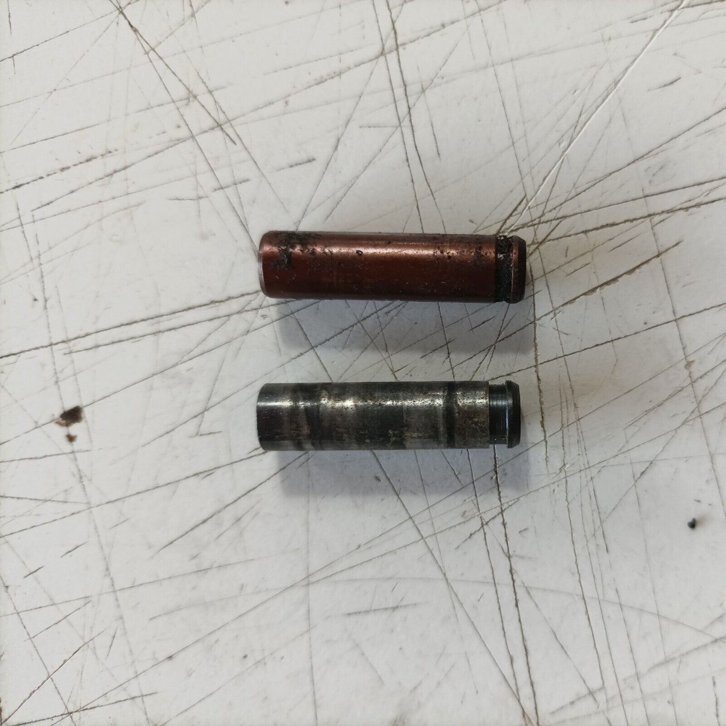 FRENO CATENA protezione BLOCCO PER MOTOSEGA EMAK OLEOMAC 940 940C ricambi usati