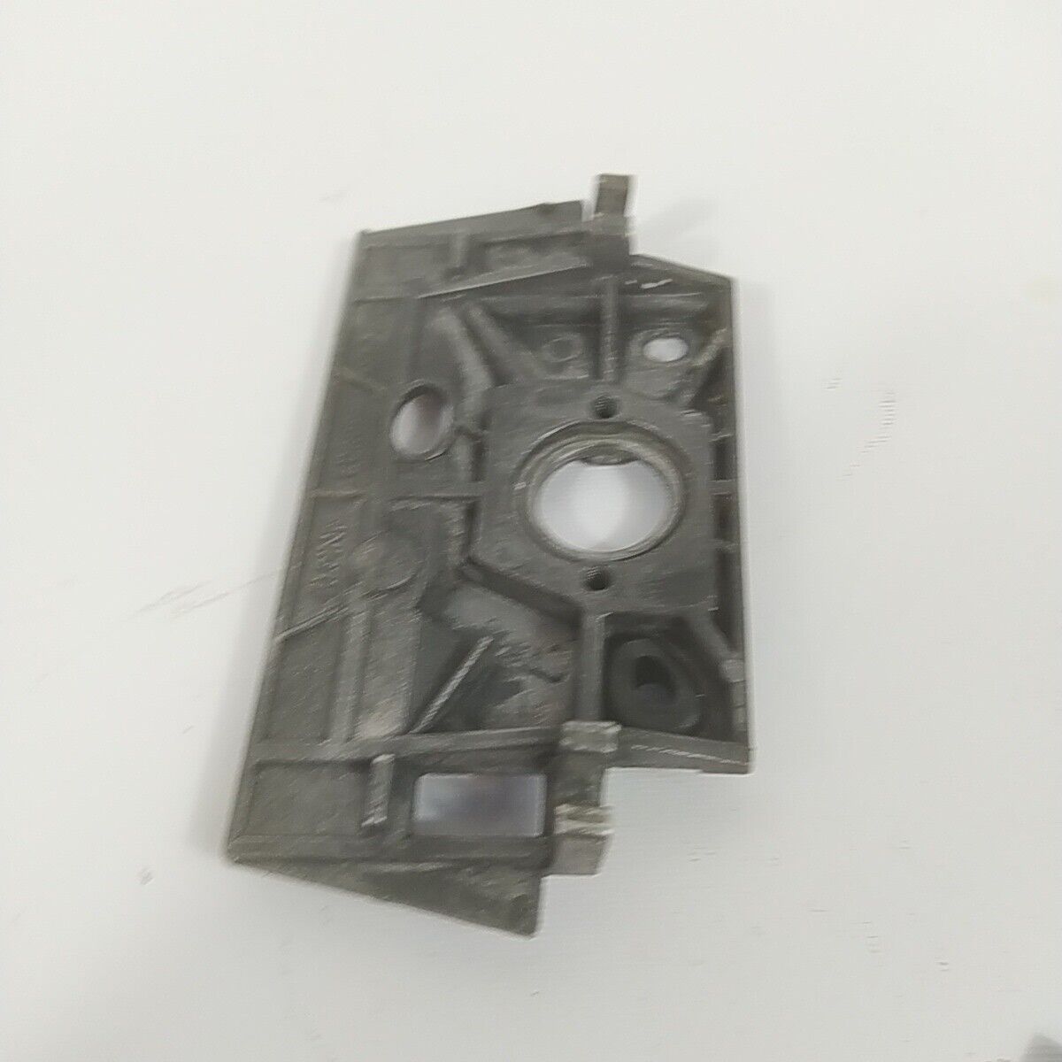 Ricambio per motosega CASTOR ALPINA 450 FLANGIA COLLETTORE CARBURATORE usato