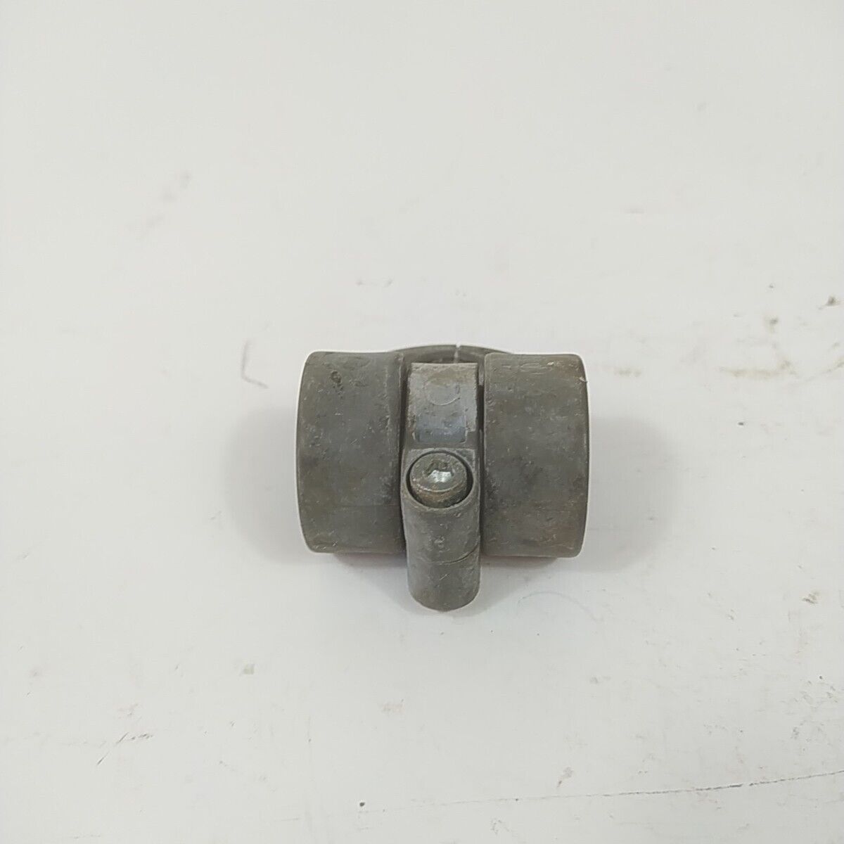 Ricambio per decespugliatore EFCO 8250 SUPPORTO ASTA BRETELLE IMBRACATURA usato