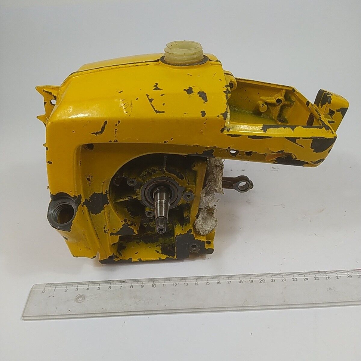 ricambi CARTER BASAMENTO ALBERO MOTORE per motosega castor ALPINA PROF 70 usati