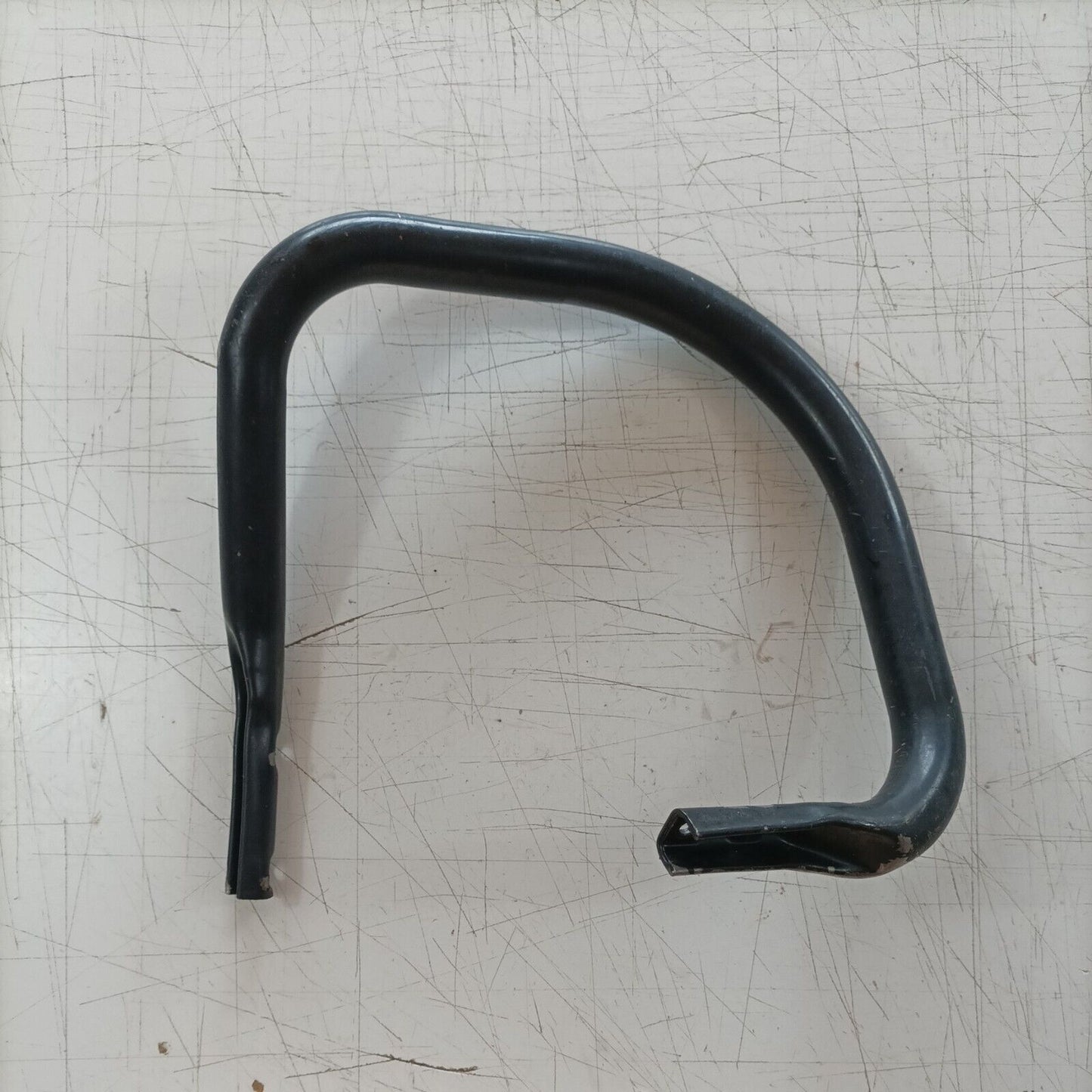 MOTOSEGA OLEOMAC OM 251 MANIGLIA IMPUGNATURA MANICO SUPERIORE ricambi usati