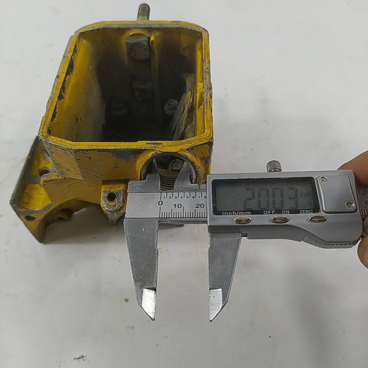 Ricambi BASAMENTO CILINDRO E SERBATOIO PER MOTOSEGA MCCULLOCH PRO MAC 555 usati