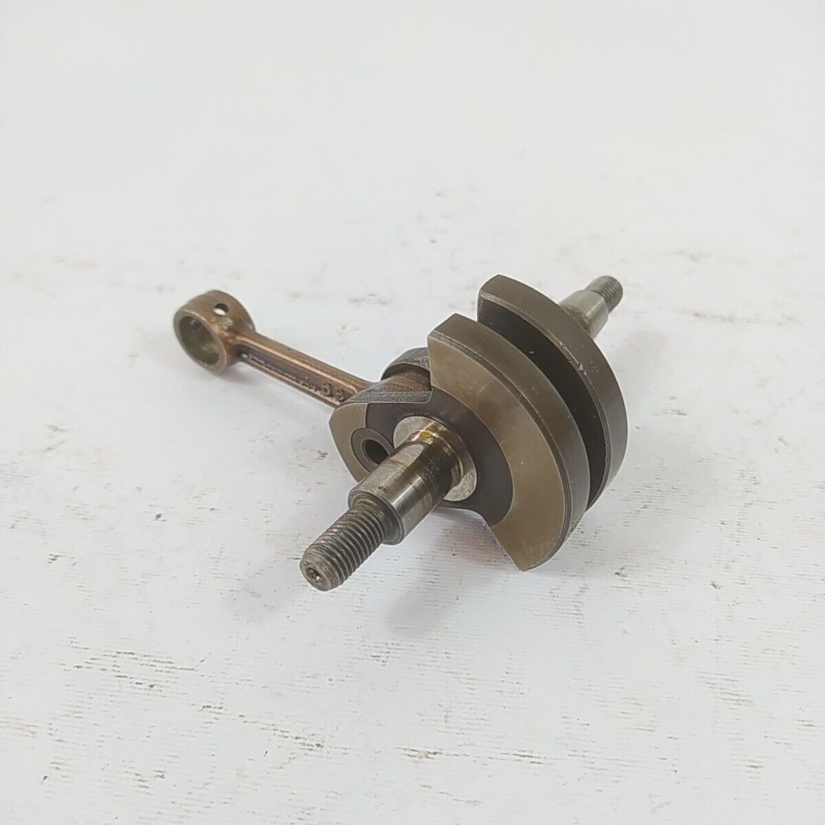 ricambio ALBERO MOTORE originale usato per decespugliatore KAWASAKI TD 33