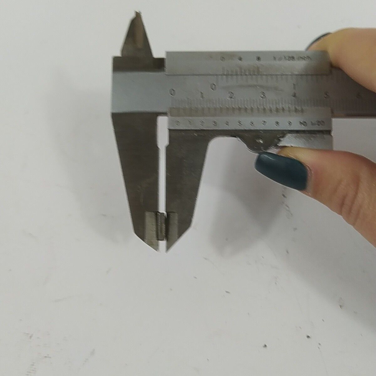 Ricambio usato FERMO E DADO VOLANO decespugliatore Mcculloch ELITE 4200