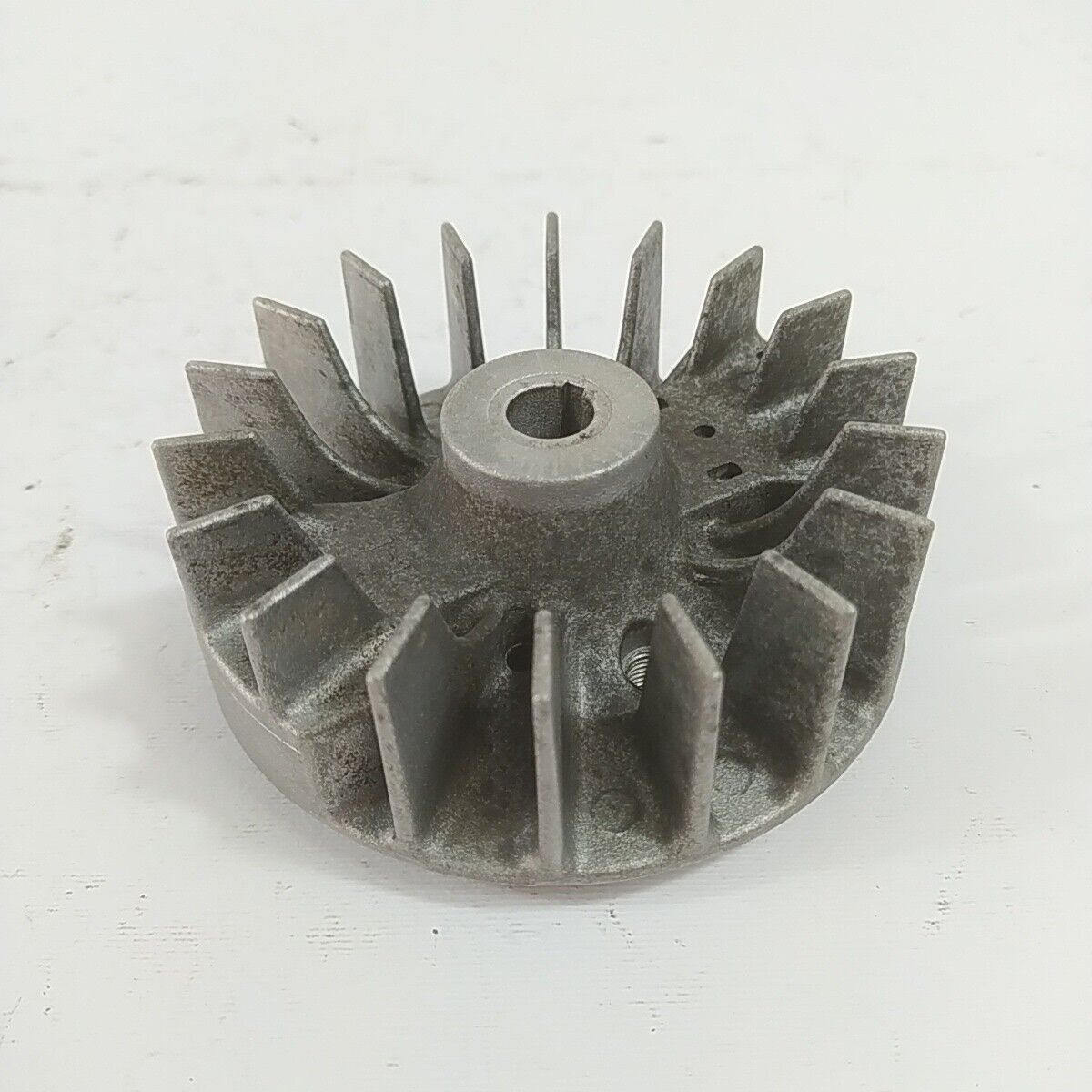 Ricambio VOLANO MAGNETICO DI AVVIAMENTO usato per decespugliatore ZENOAH G43L