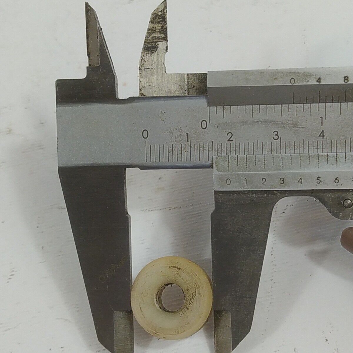 Ricambi usati per decespugliatore MCCULLOCH BP 38 SUPPORTI SERBATOIO CARBURANTE