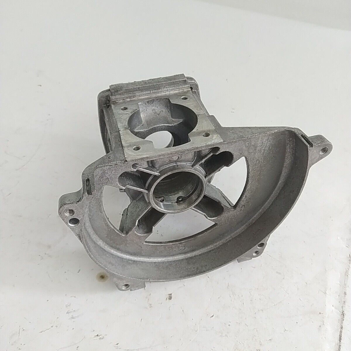 Ricambio CARTER BASAMENTO cilindro usato per decespugliatore MARUYAMA 420 42