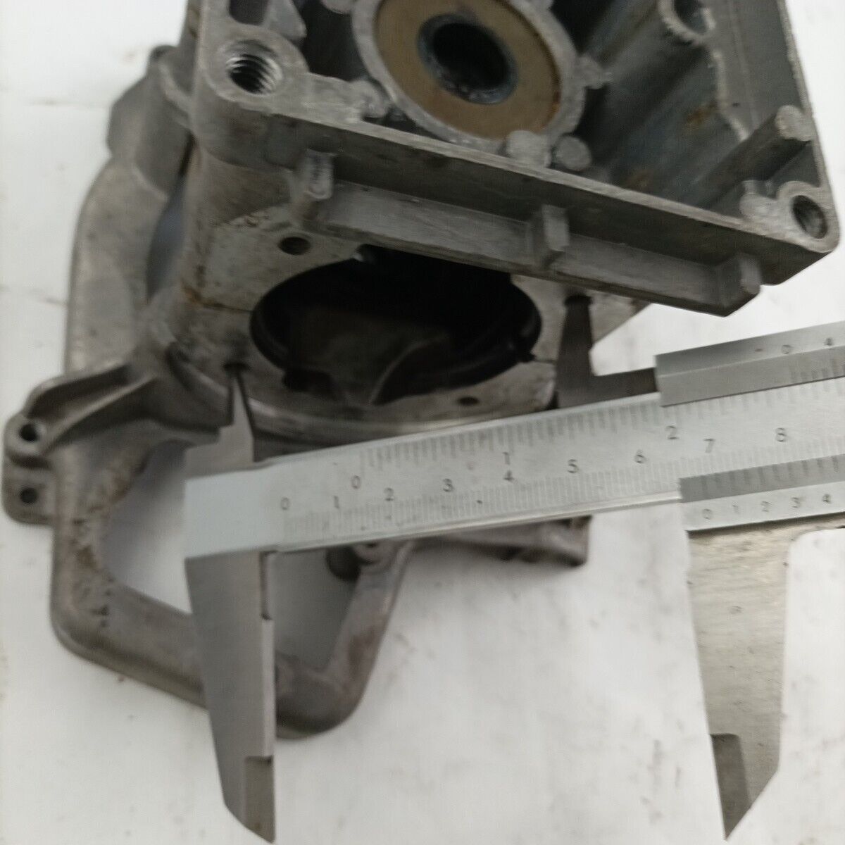 Ricambio CARTER BASAMENTO CILINDRO usato DECESPUGLIATORE MCCULLOCH CABRIO Elite