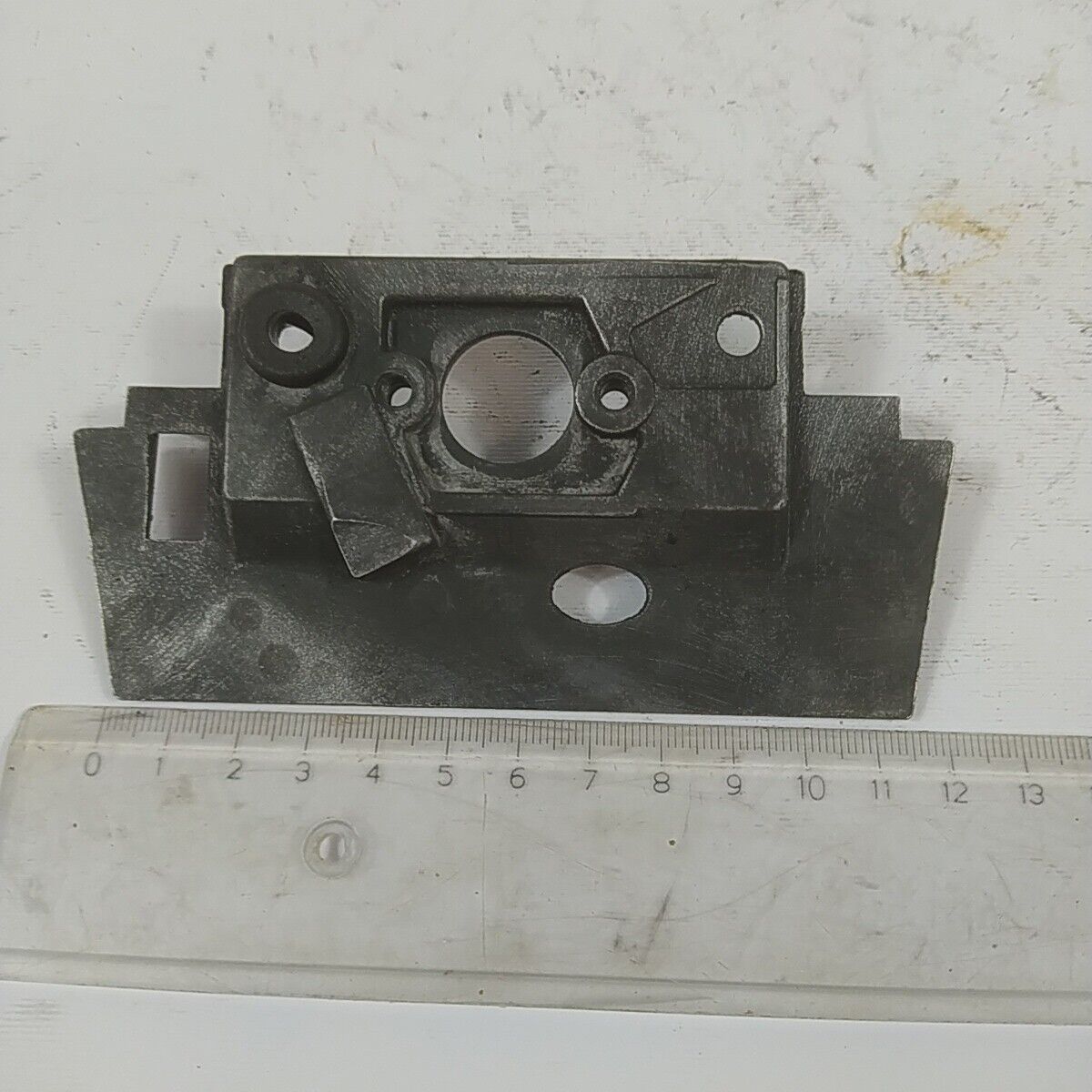 Ricambio per motosega CASTOR ALPINA 450 FLANGIA COLLETTORE CARBURATORE usato
