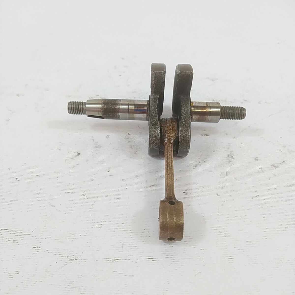ricambio ALBERO MOTORE originale usato per decespugliatore KAWASAKI TD 33