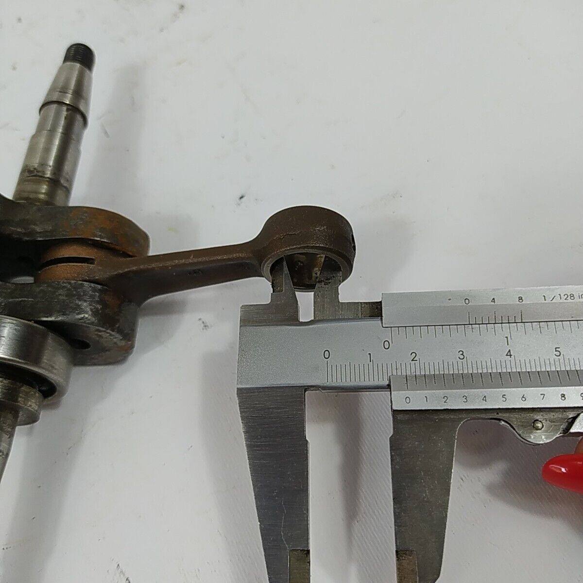 ALBERO MOTORE PER MOTOSEGA OLEO MAC 261 OLEOMAC AUTOMATIC ricambi usati