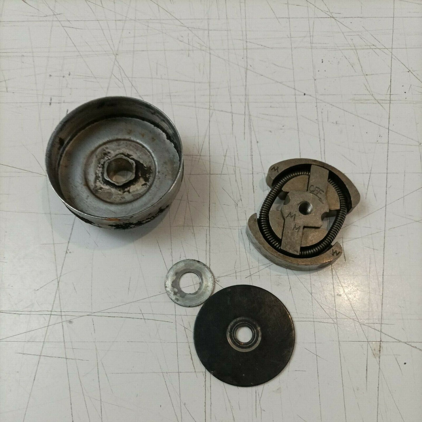 FRIZIONE E CAMPANA originale PER MOTOSEGA POULAN 2000 2.0 C.I ricambi usati