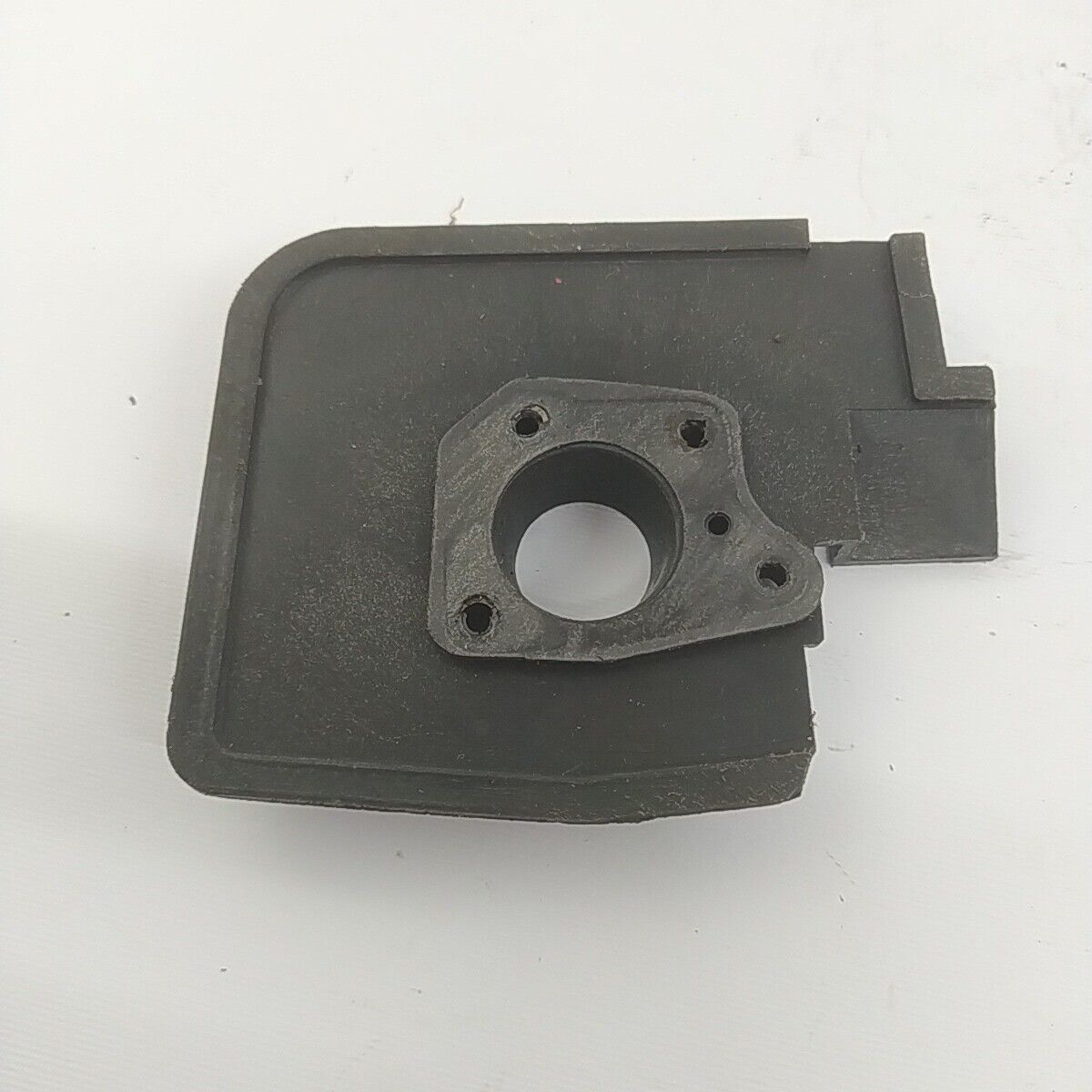 Ricambi per MOTOSEGA BLITZ 501 OLEOMAC 251 usati FLANGIA COLLETTORE CARBURATORE