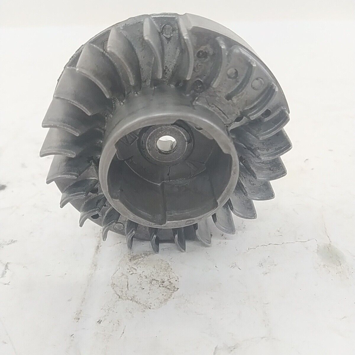 MOTOSEGA CASTOR P 361 ricambio VOLANO MAGNETICO DI AVVIAMENTO ACCENSIONE Usato