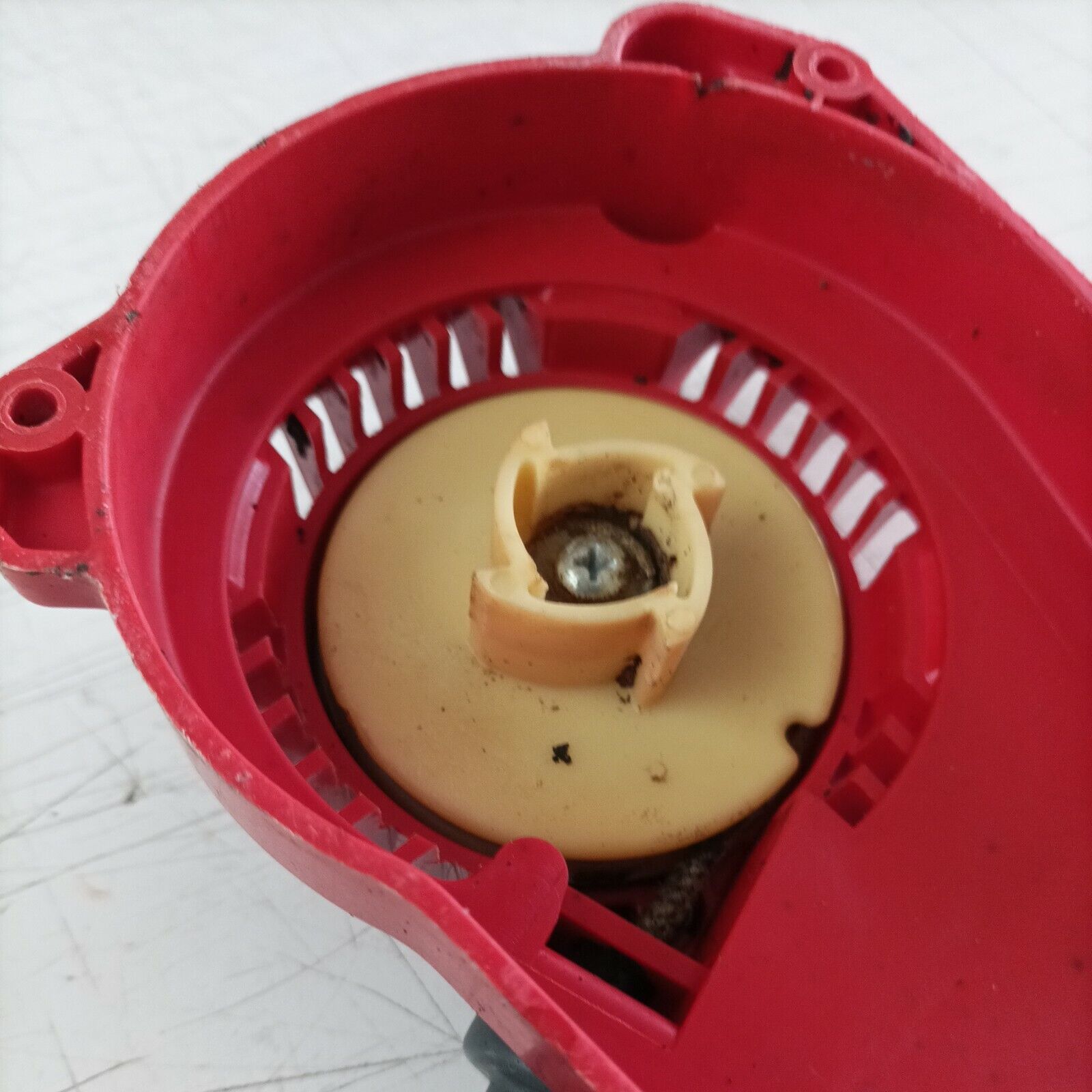 coperchio avviamento TRASCINATORE COMPLETO PER MOTOSEGA EFCO 134 ricambi usati