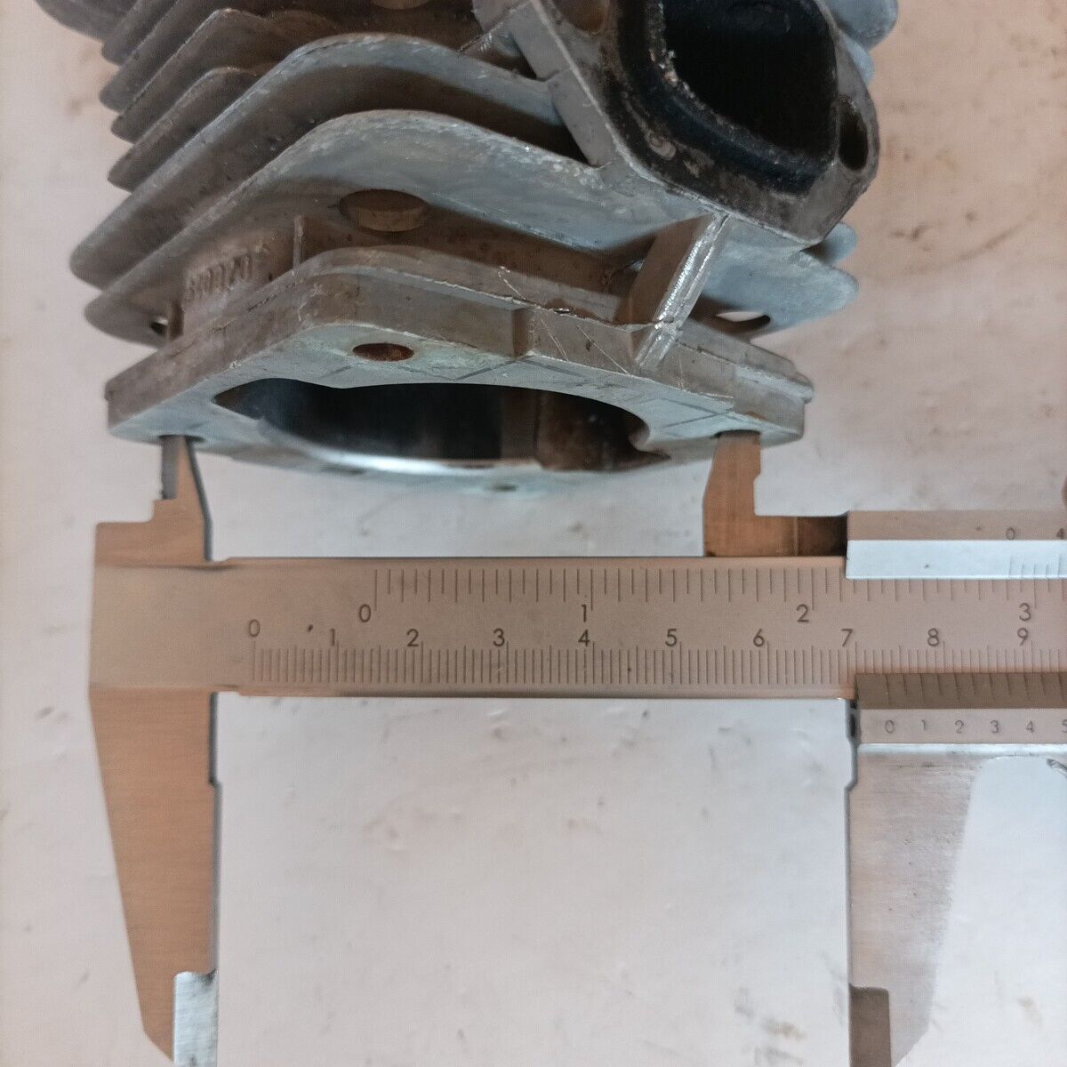 Ricambio CILINDRO DECESPUGLIATORE ALPINA usato Diametro 45