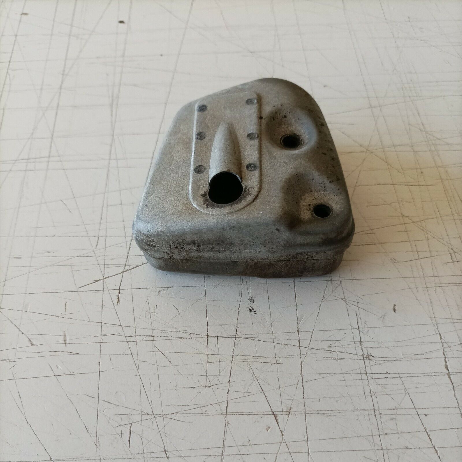 marmitta TERMINALE ORIGINALE PER MOTOSEGA SANDRIGARDEN MTD CS 36 ricambi usati