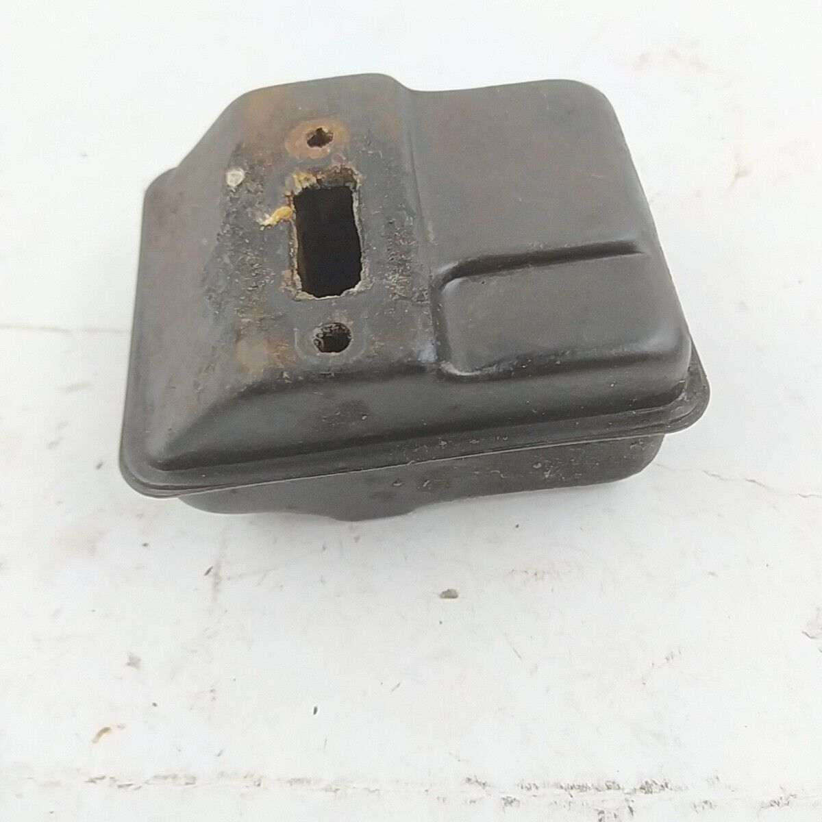 Ricambio MARMITTA SILENZIATORE usato per DECESPUGLIATORE MCCULLOCH CABRIO Elite