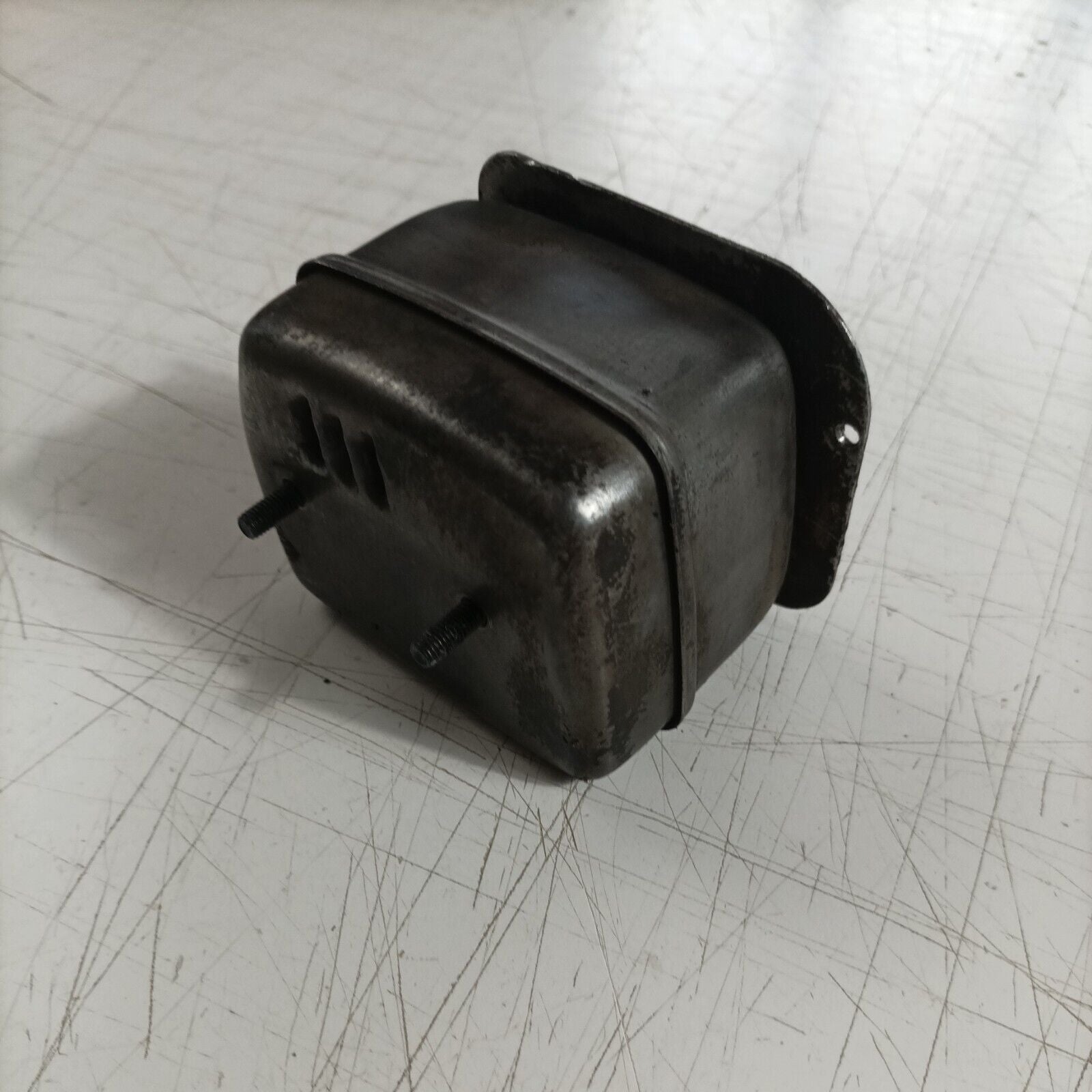 TERMINALE di scarico MARMITTA PER MOTOSEGA EMAK OLEOMAC 940 940C EFCO usato