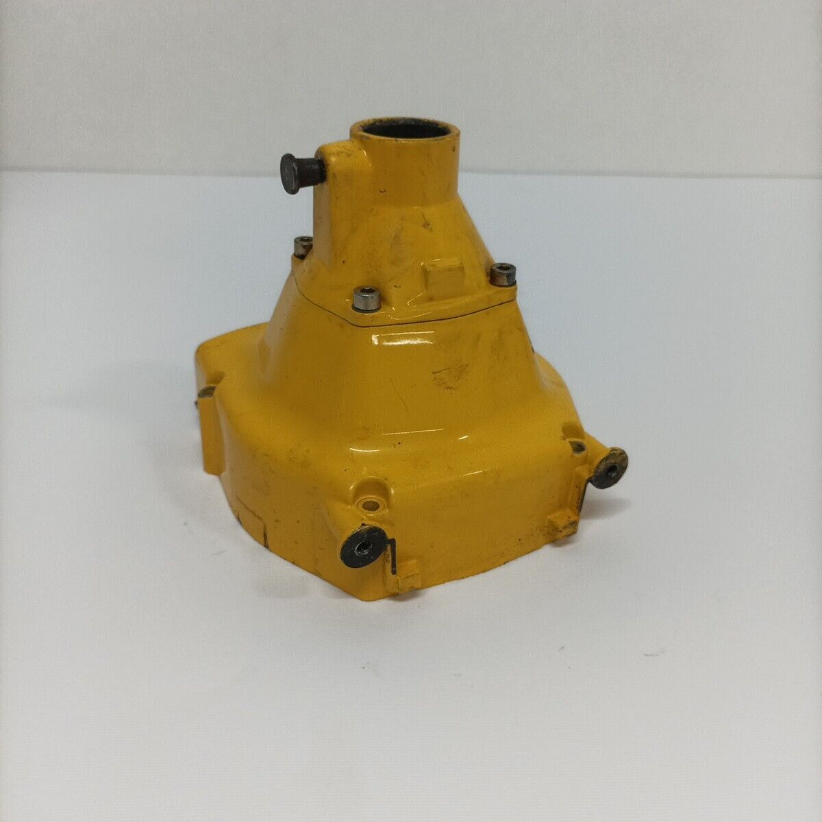 Ricambio supporto CAMPANA FRIZIONE usato decespugliatore EMAK DYNAMAC DB 40 L