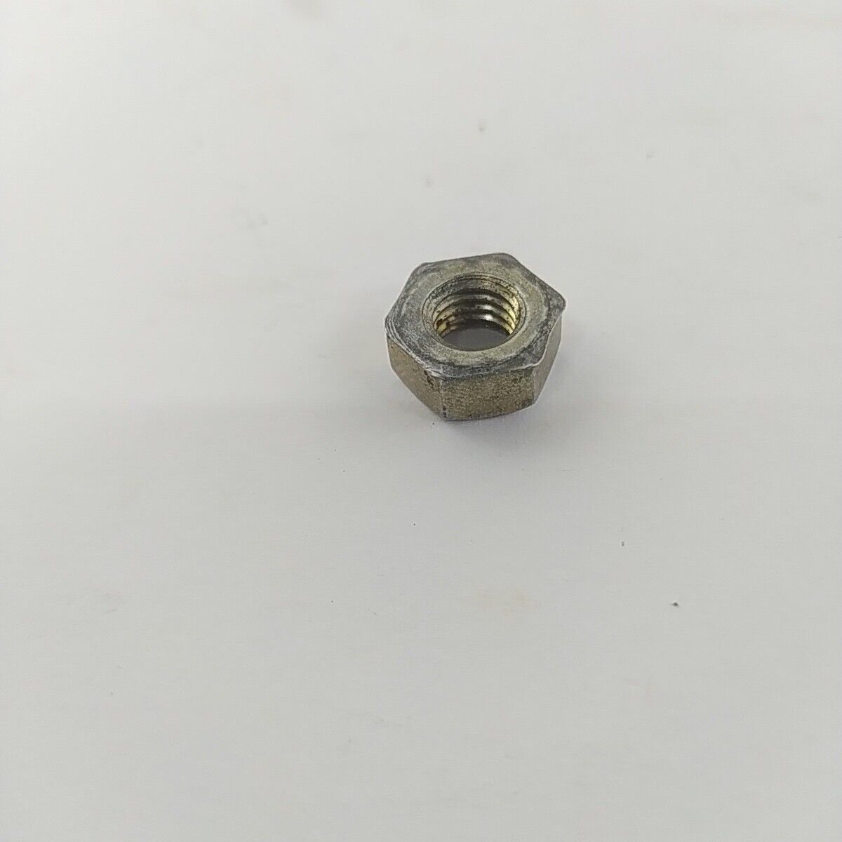 Ricambio usato FERMO chiavetta E DADO VOLANO per MOTOSEGA Echo 330 EVL
