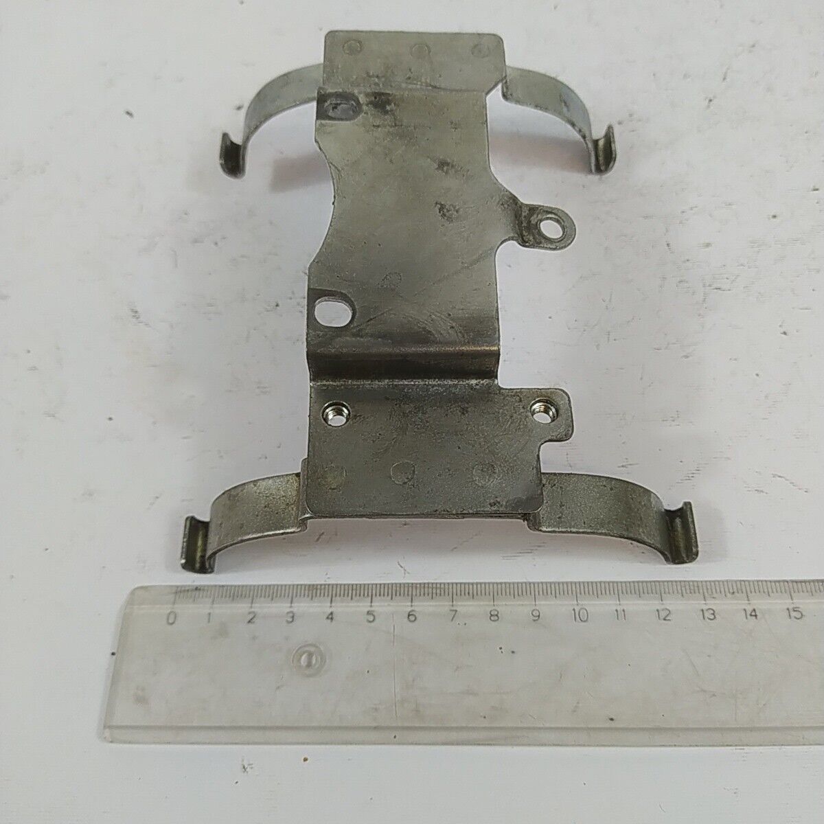 Ricambio DECESPUGLIATORE kawasaki kt 17 STAFFA SERBATOIO CARBURANTE mix usato