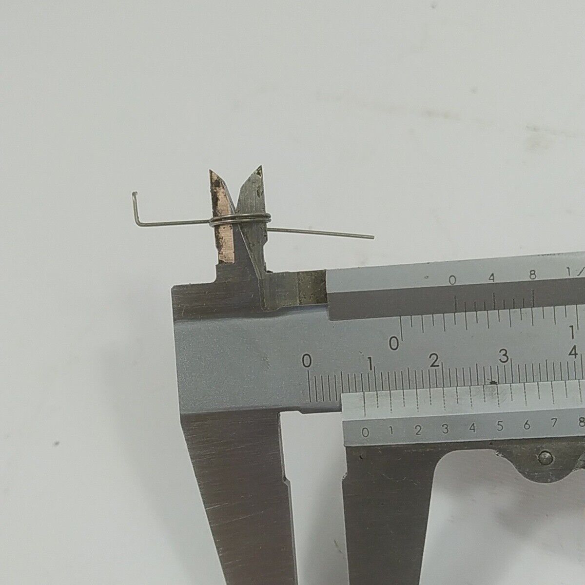 Ricambio per motosega ALPINA 500 MOLLA LEVA DI ACCELERAZIONE COMANDI usato