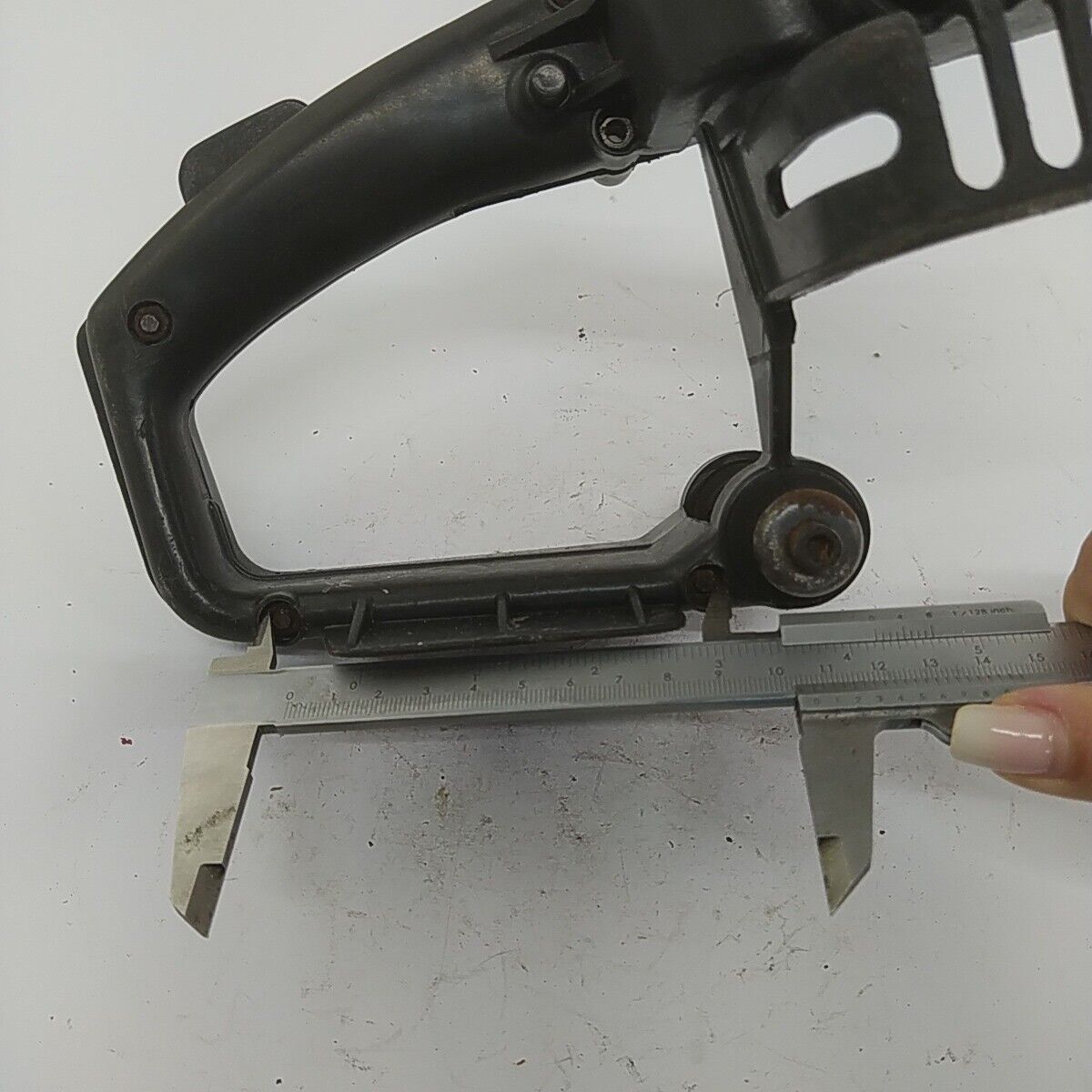 Ricambi IMPUGNATURA MANIGLIA COMANDI usati per motosega CASTOR C70 ALPINA A70 