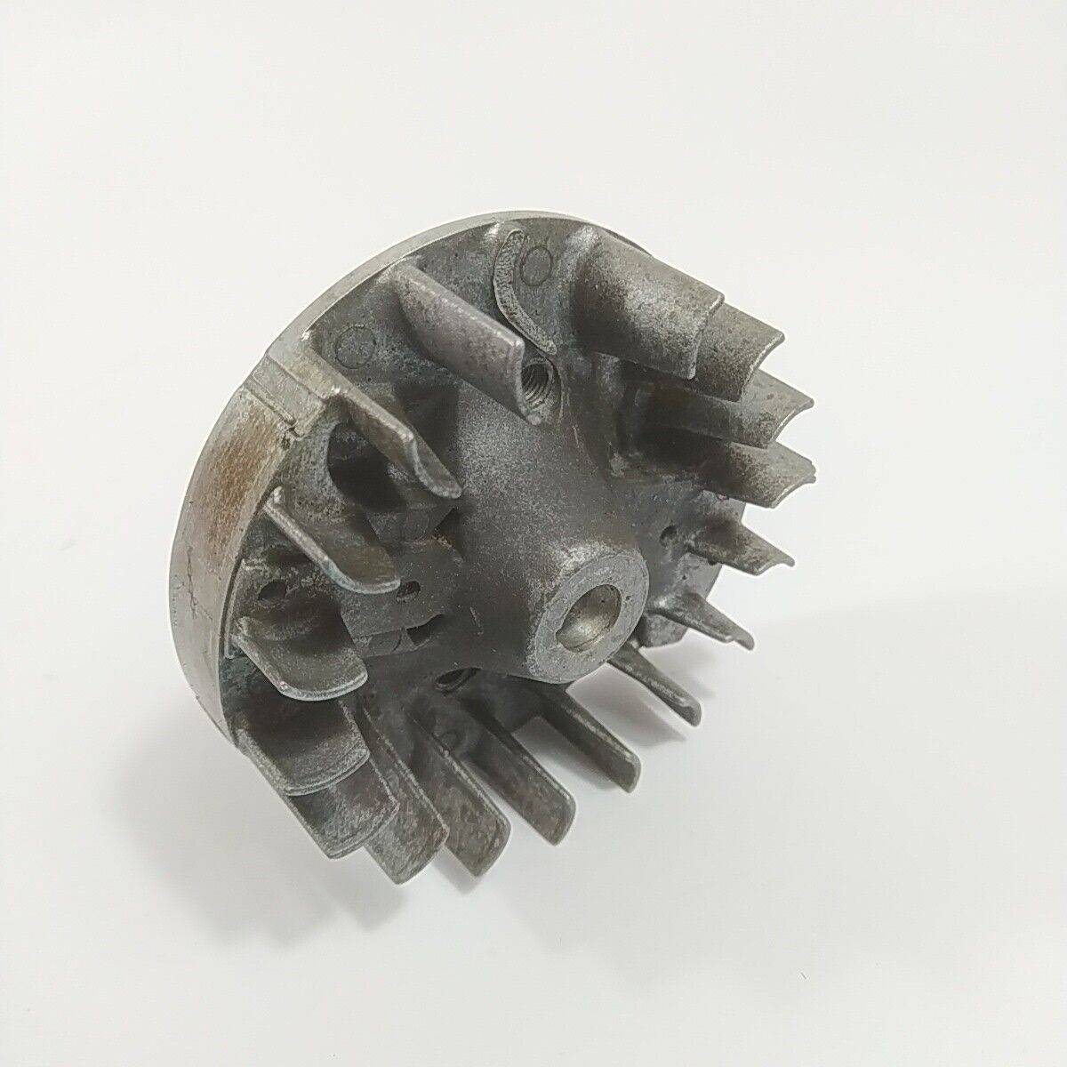 Ricambio VOLANO DI AVVIAMENTO usato decespugliatore Komatsu ZENOAH G3K IKE