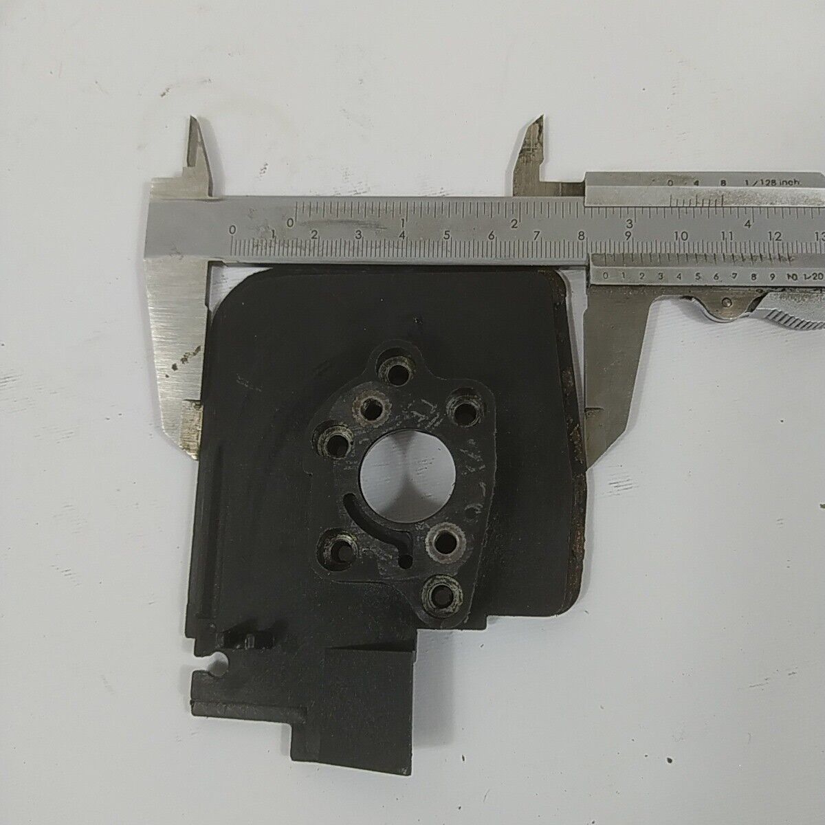 MOTOSEGA OLEO-MAC 350 FLANGIA termica CARBURATORE COLLETTORE ASPIRAZIONE usato