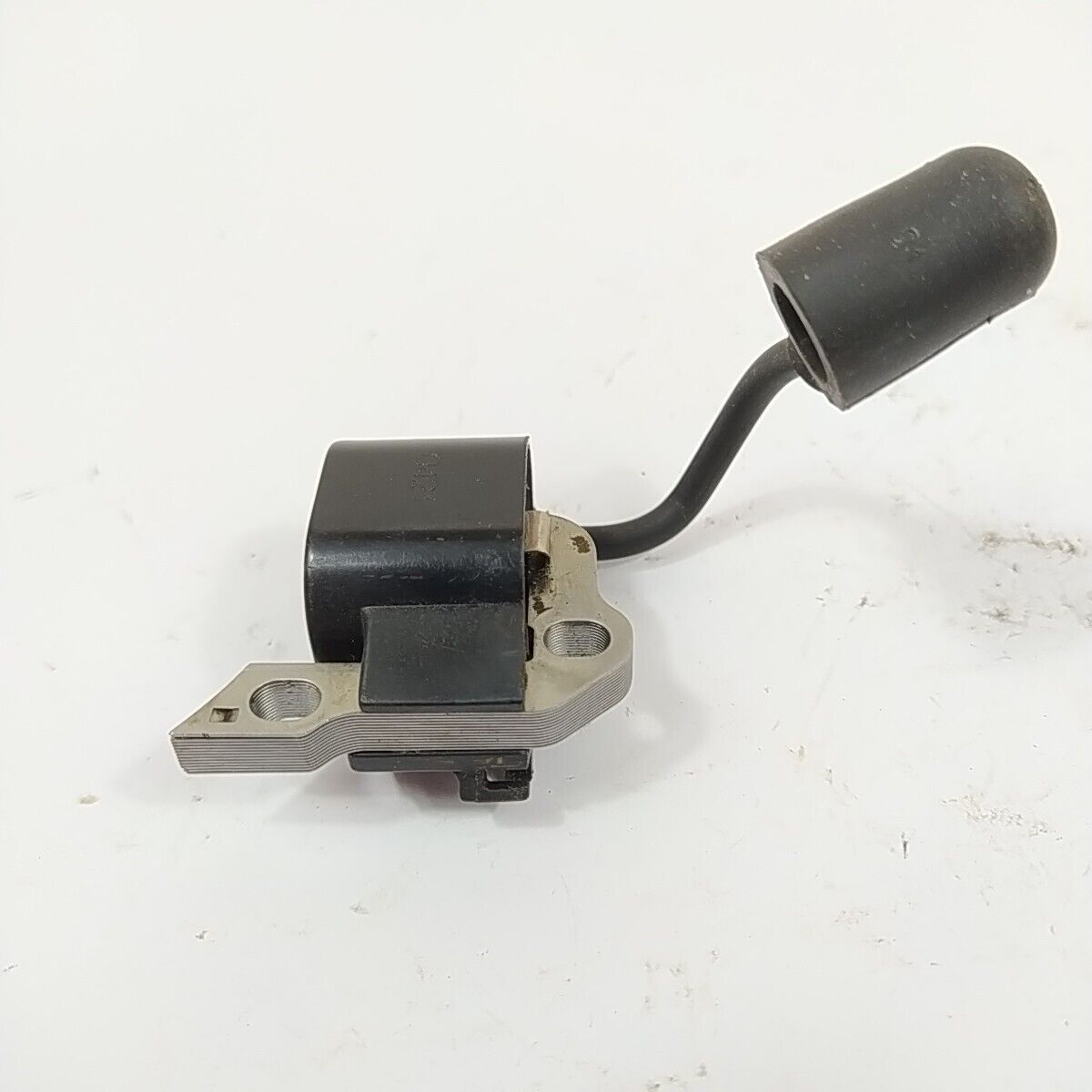 BOBINA di ACCENSIONE PER MOTOSEGA sthil e STIHL ms 170 180 018 017 ricambi usati