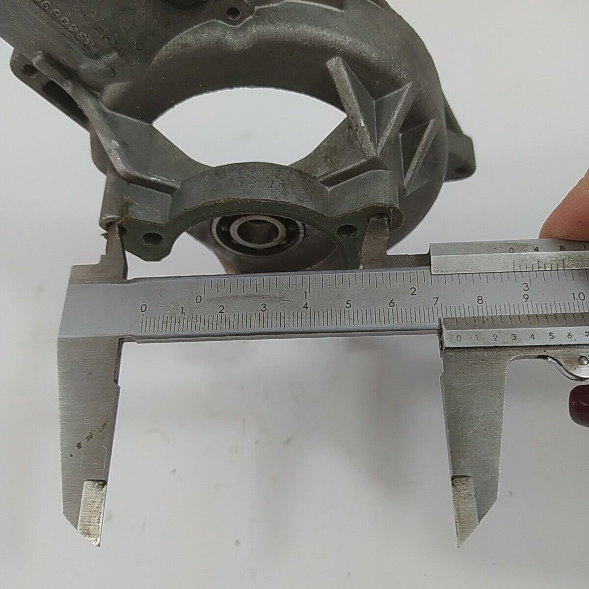 Ricambio per DECESPUGLIATORE ALPINA VIP 30 CARTER BASAMENTO MOTORE usato 