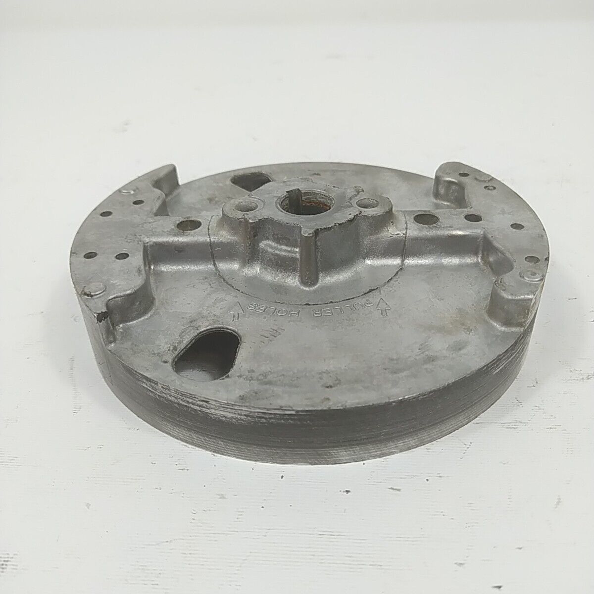 Ricambi VOLANO MAGNETICO AVVIAMENTO per tosaerba Briggs & Stratton 675 EXi usati