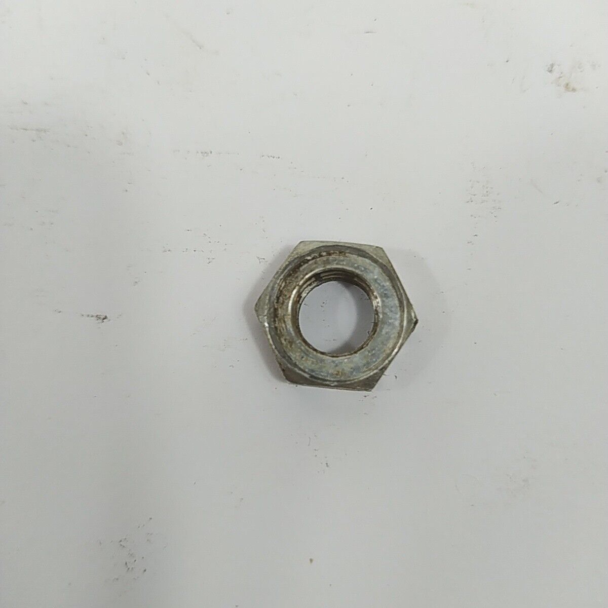 Ricambio DADO VOLANO ALBERO MOTORE per decespugliatore McCulloch 3800 usato