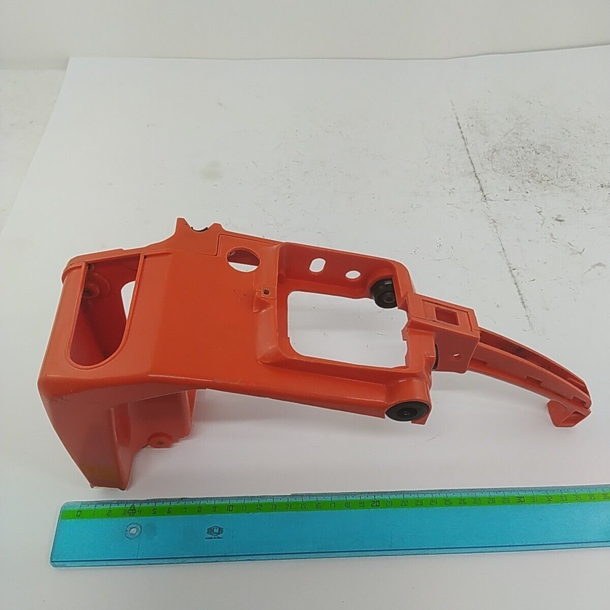Ricambio usato MANIGLIA IMPUGNATURA COMANDI SUPERIORE per MOTOSEGA Echo 330 EVL