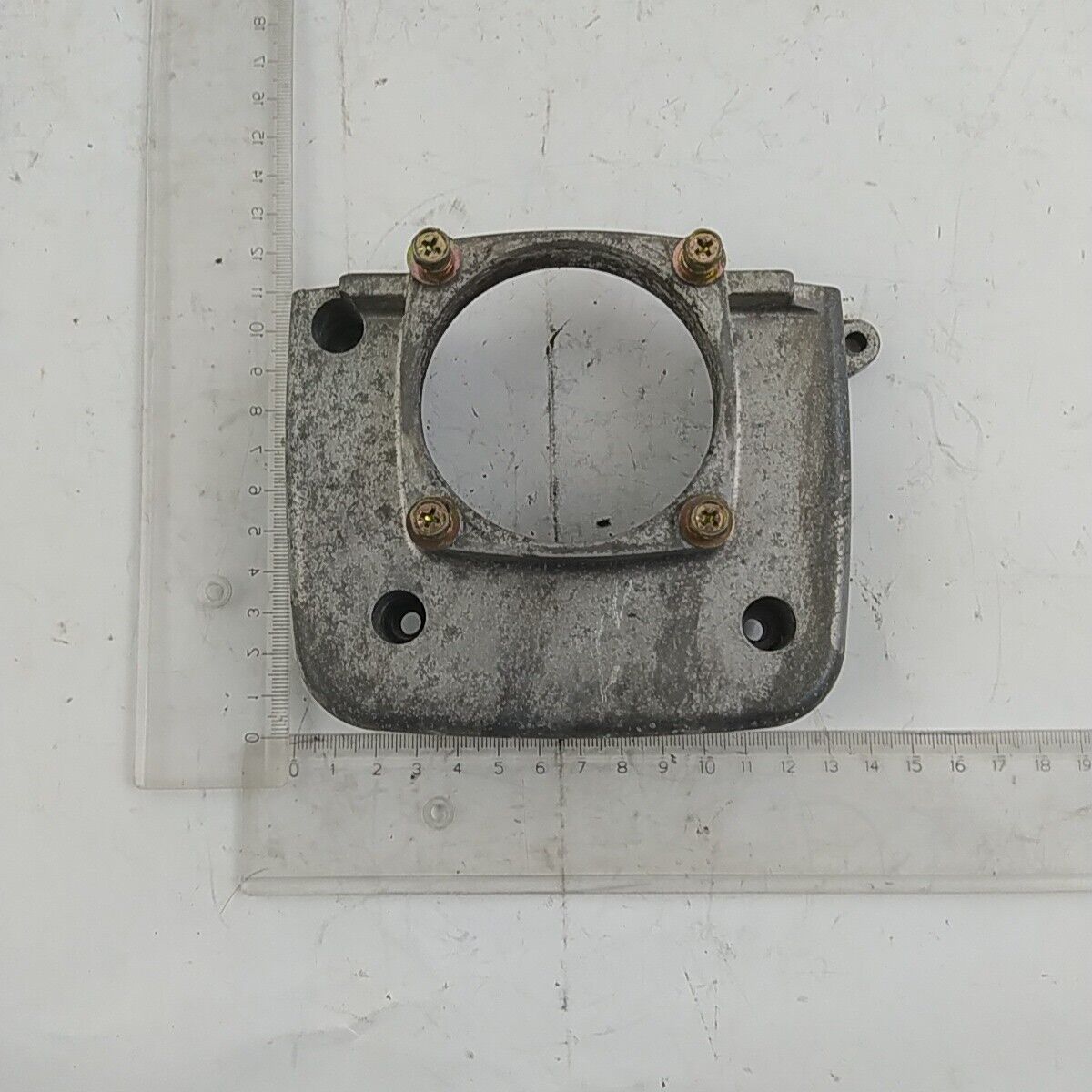 Ricambio CARTER COPERCHIO VOLANO  usato per decespugliatore MARUYAMA EA 320