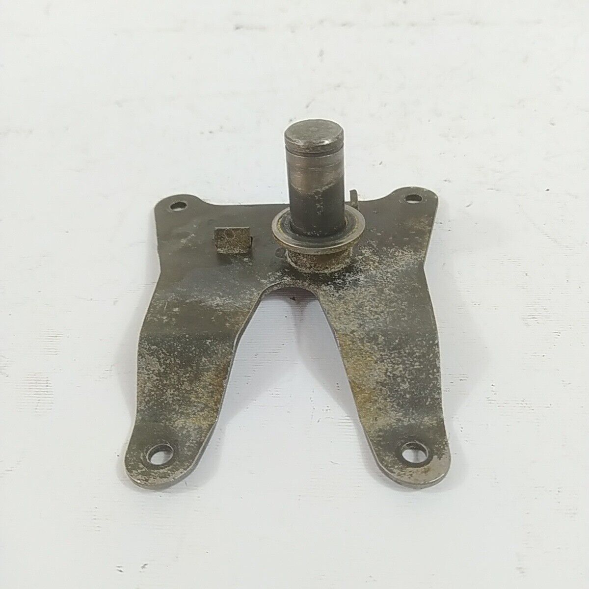 Ricambio STAFFA supporto MOTORE A ZAINO usato per decespugliatore ZENOAH G43L