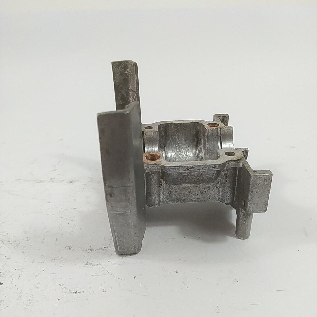 Ricambio usato BASAMENTO CILINDRO per DECESPUGLIATORE EMAK EFCO KING JET OLEOMAC