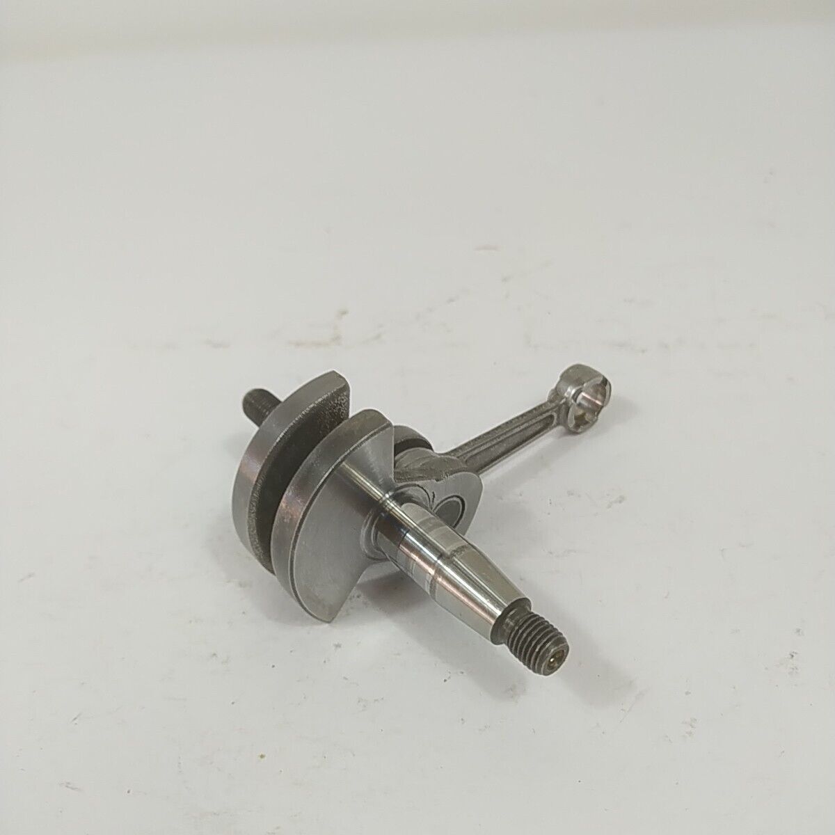 Ricambio per decespugliatore EFCO 8250 ALBERO MOTORE ORIGINALE usato